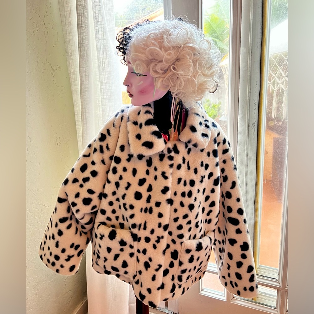 Cruella de Ville Vintage Style Faux Fur